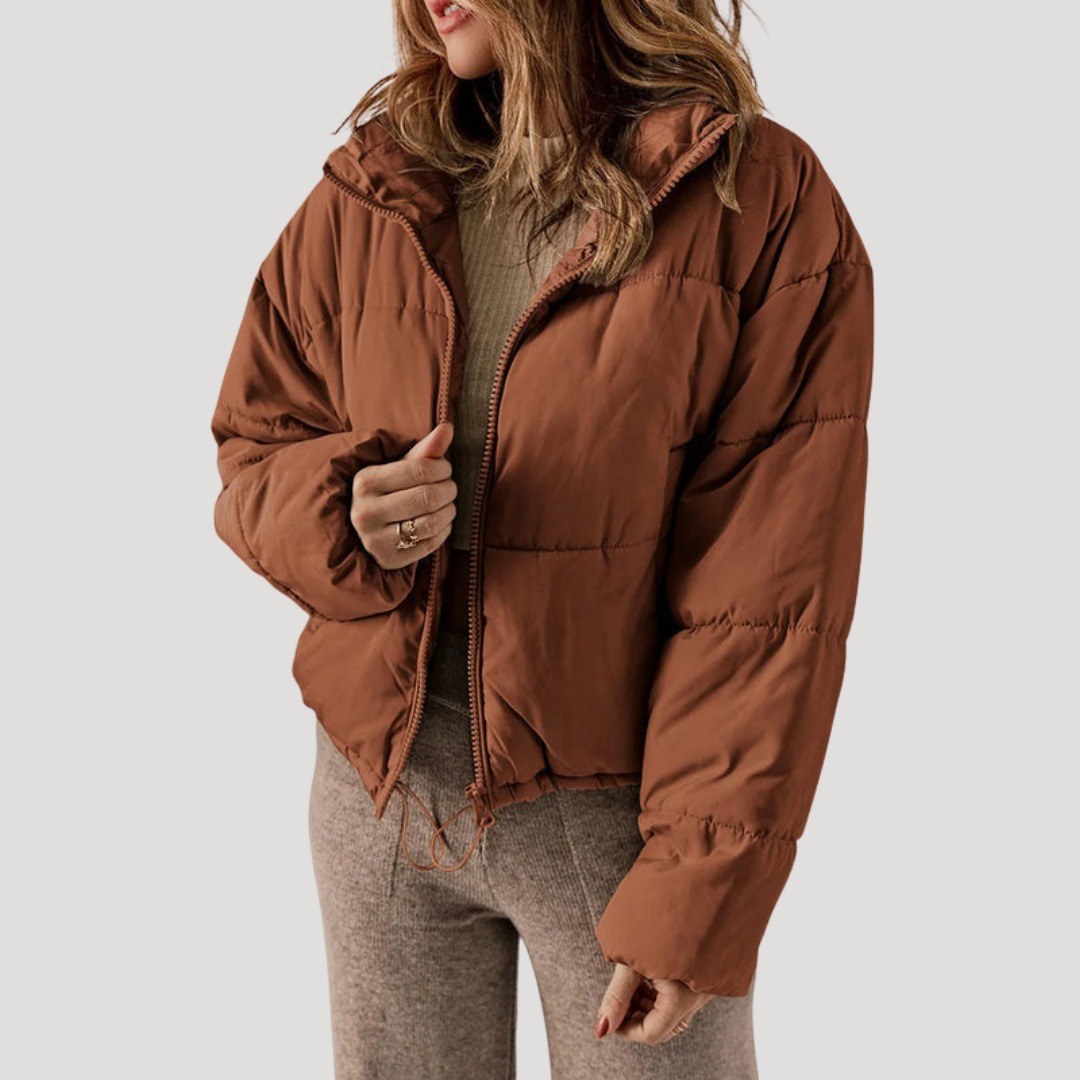 Aline — Warme kurze wattierte Winterjacke für Damen mit hohem Kragen, Das Modehaus Luzern