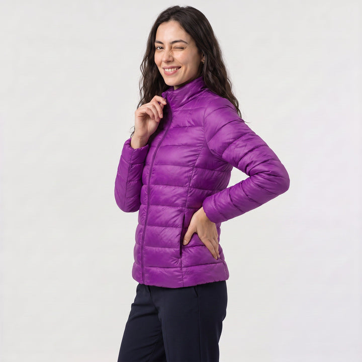 Amelie — Winddichte wasserabweisende Winterjacke für Damen mit Stehkragen, Das Modehaus Luzern
