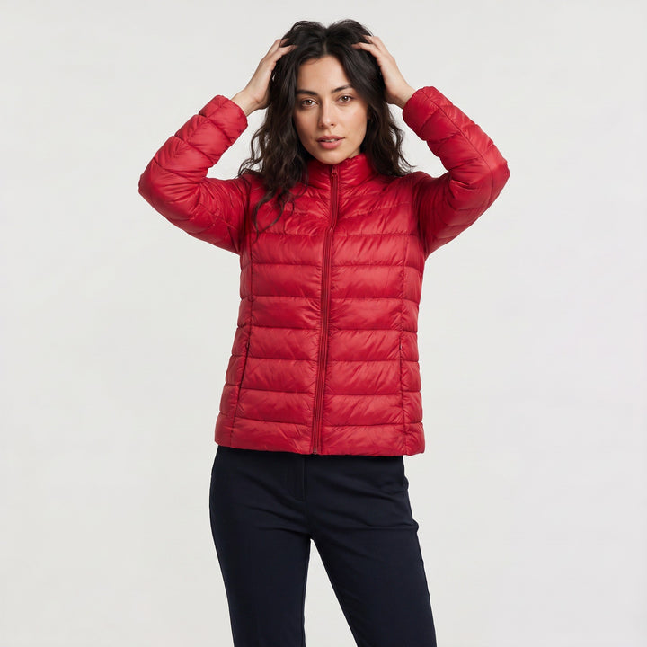 Amelie — Winddichte wasserabweisende Winterjacke für Damen mit Stehkragen, Das Modehaus Luzern