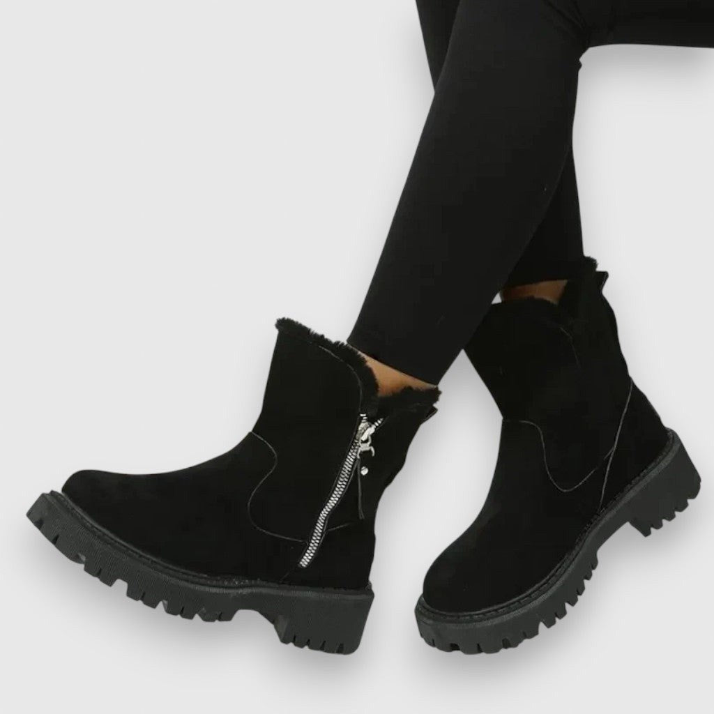 Anita — Warme Winterschuhe für Damen mit Kunstfell-Kragen und Profilsohle, Das Modehaus Luzern