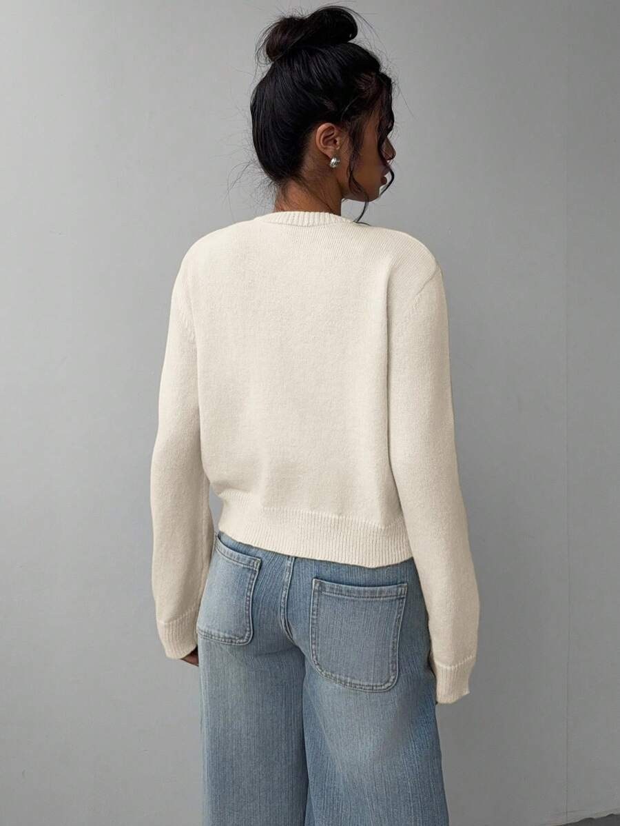 Antonia — Weicher kurzer Cardigan für Damen mit Rundhals und Knopfleiste, Das Modehaus Luzern