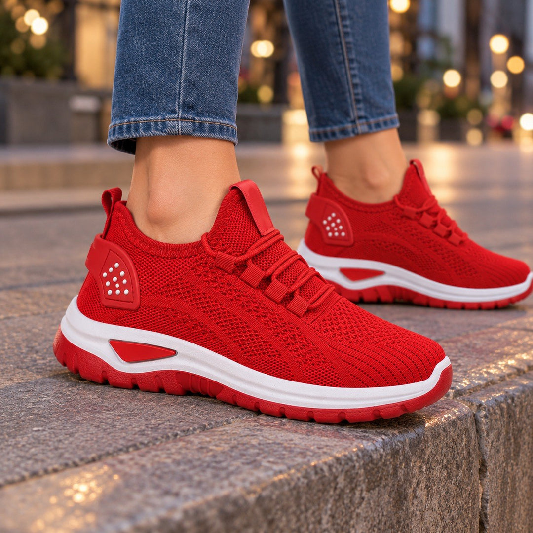 Astrid — Leichte atmungsaktive Sneakers für Damen aus Strick, Das Modehaus Luzern