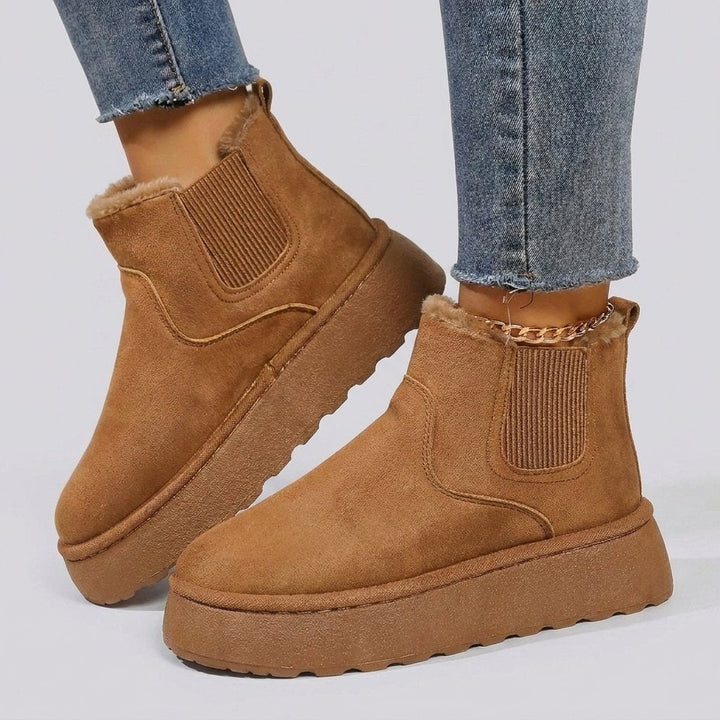 Bianca — Warme gefütterte Chelsea Winterschuhe für Damen mit Plateau, Das Modehaus Luzern