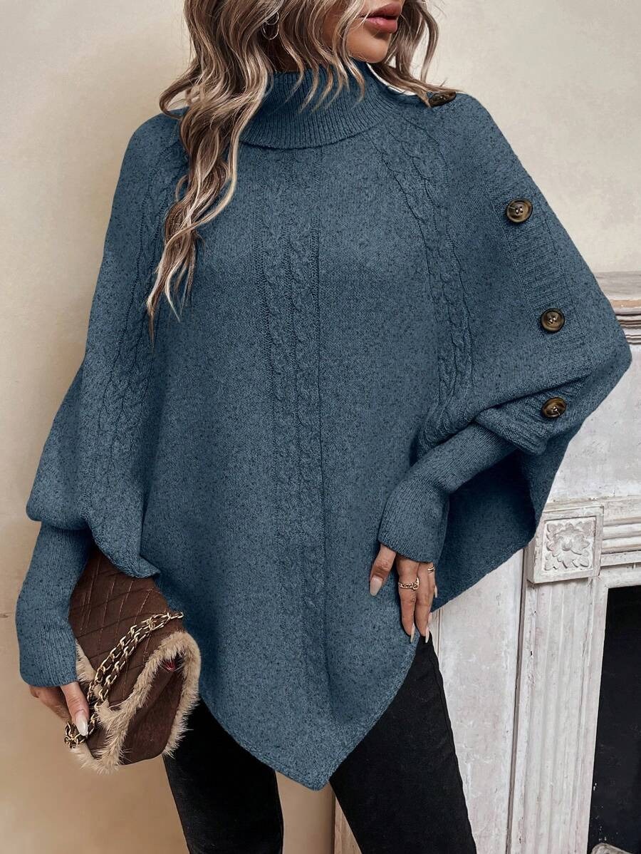 Carola — Weicher Poncho-Pullover für Damen mit Rollkragen und Zopfmuster, Das Modehaus Luzern
