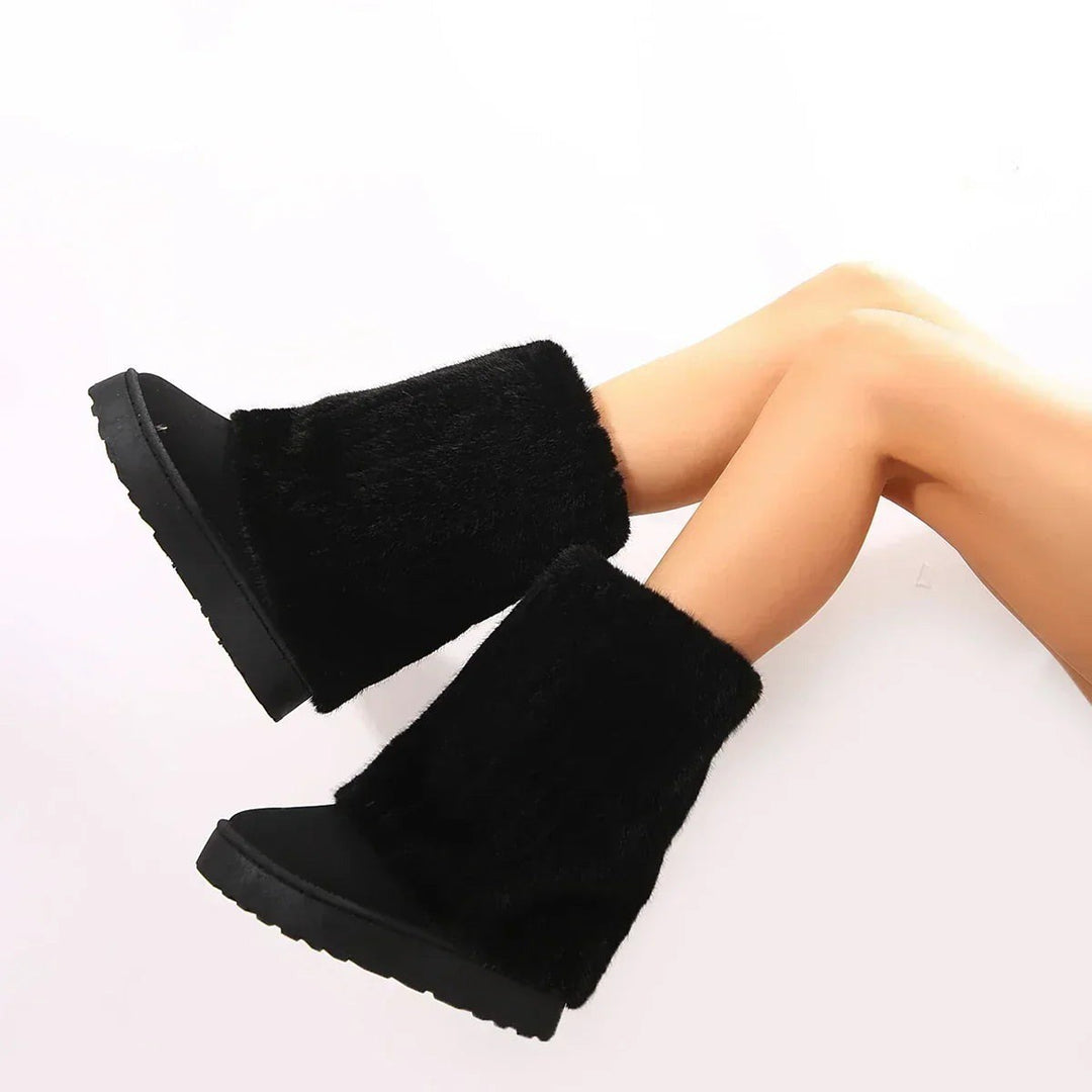 Edith — Warme Winterstiefel für Damen aus Kunstfell mit Plateau und Plüsch, Das Modehaus Luzern