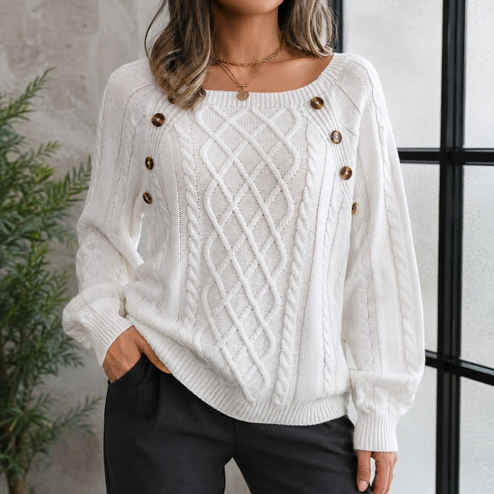 Elsa — Weicher lockerer Strickpullover für Damen mit Zopfmuster und Knöpfen, Das Modehaus Luzern