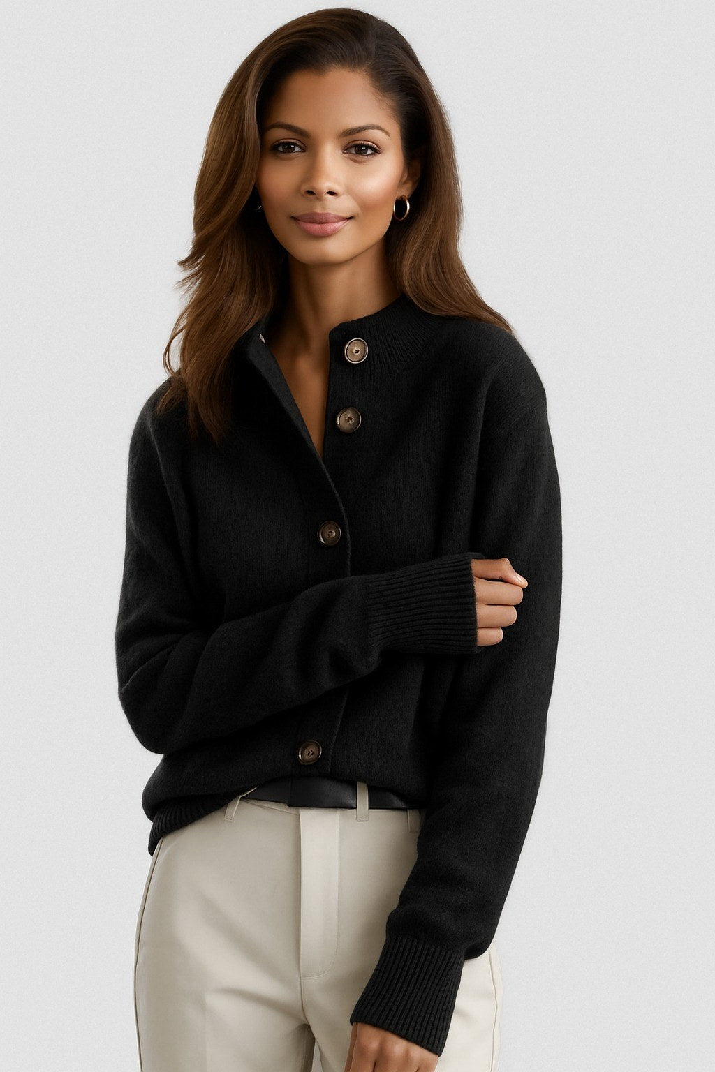 Elvira — Weicher Cardigan mit Stehkragen und Bündchen für Damen, Das Modehaus Luzern