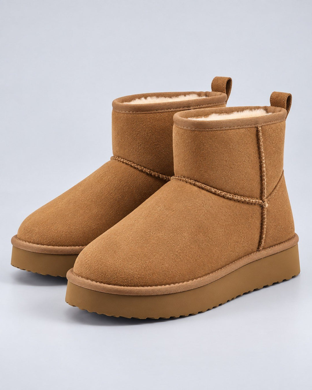 Eveline — Plateau Winterschuhe für Damen mit Fleecefutter in Velours-Optik, Das Modehaus Luzern