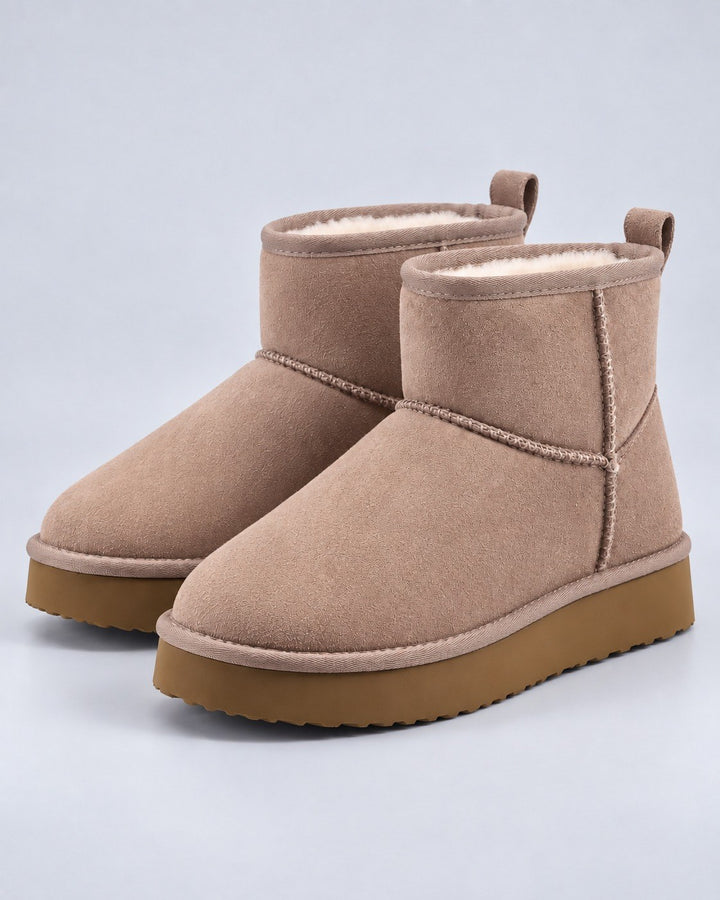 Eveline — Plateau Winterschuhe für Damen mit Fleecefutter in Velours-Optik, Das Modehaus Luzern
