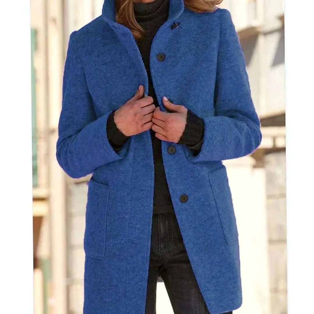 Fabienne — Warmer Wintermantel mit Stehkragen und Knöpfen für Damen, Das Modehaus Luzern