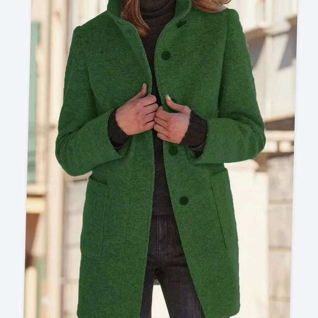 Fabienne — Warmer Wintermantel mit Stehkragen und Knöpfen für Damen, Das Modehaus Luzern