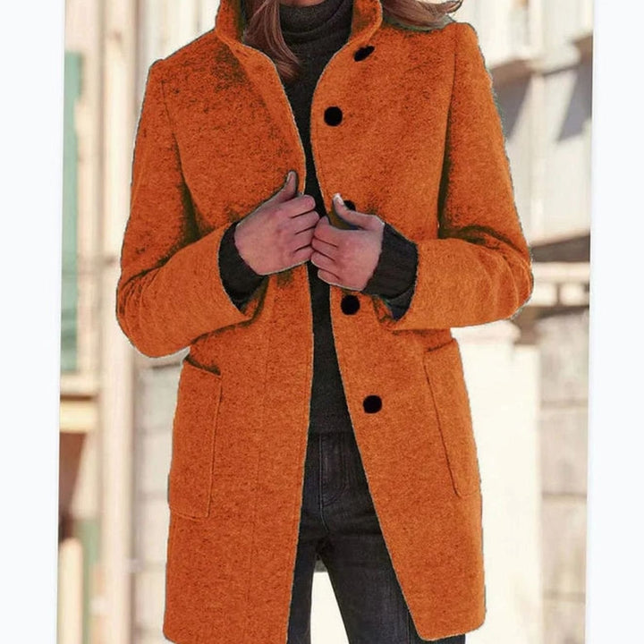 Fabienne — Warmer Wintermantel mit Stehkragen und Knöpfen für Damen, Das Modehaus Luzern