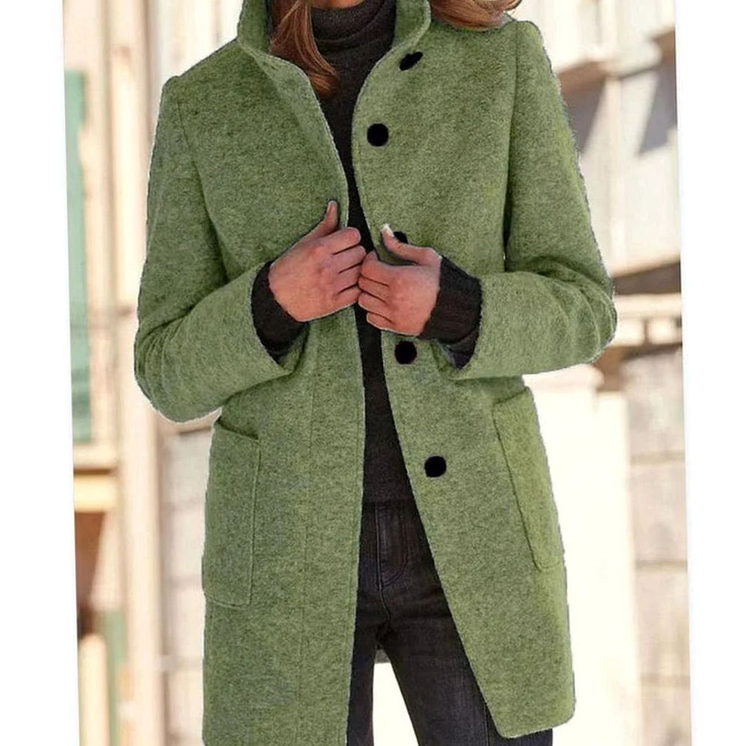 Fabienne — Warmer Wintermantel mit Stehkragen und Knöpfen für Damen, Das Modehaus Luzern