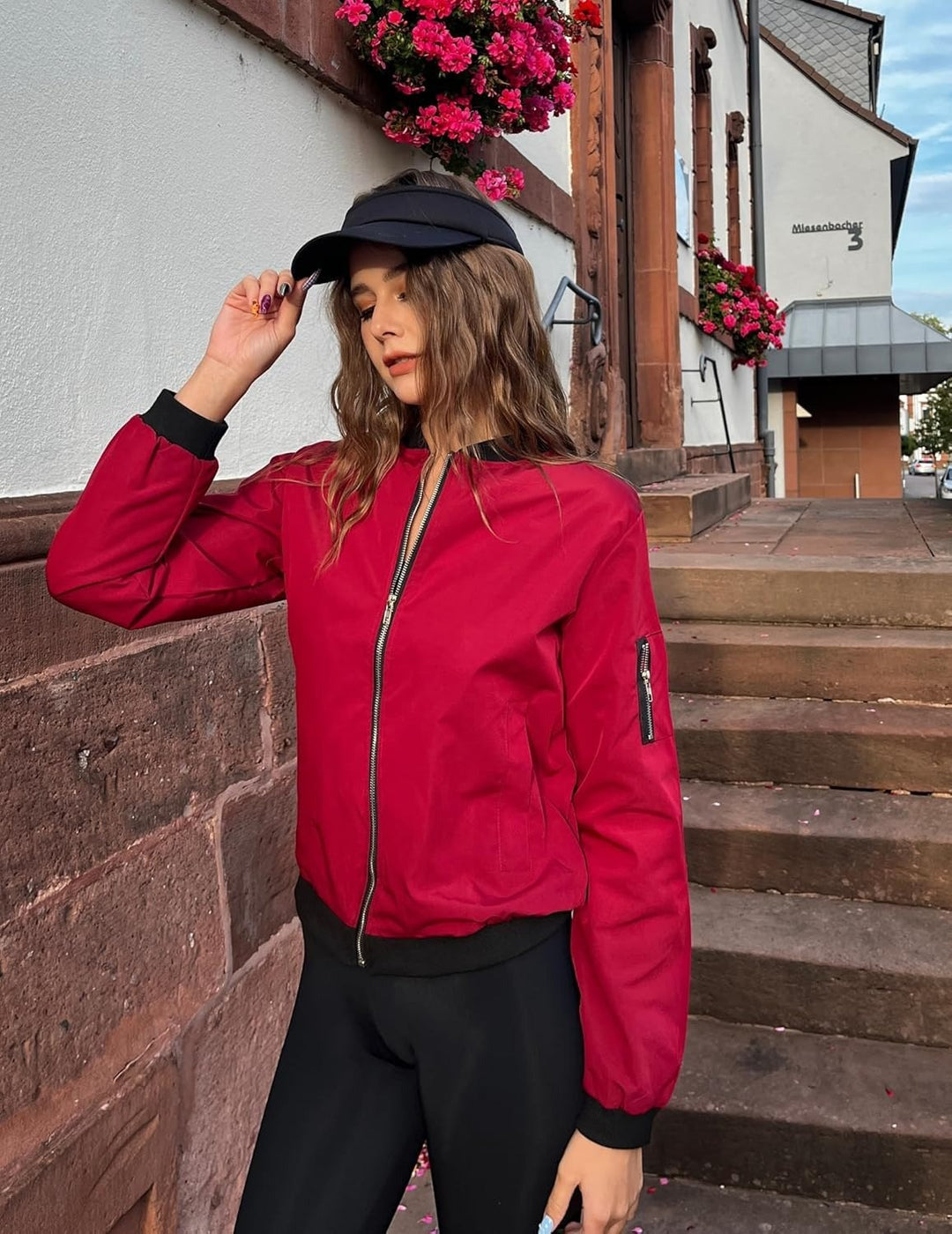 Franziska — Warme kurze Bomberjacke für Damen aus Satin, Das Modehaus Luzern