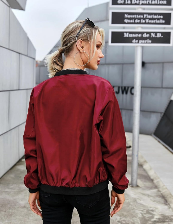 Franziska — Warme kurze Bomberjacke für Damen aus Satin, Das Modehaus Luzern