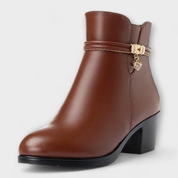 Gisela — Gefütterte Winterschuhe für Damen mit Absatz und Reissverschluss, Das Modehaus Luzern