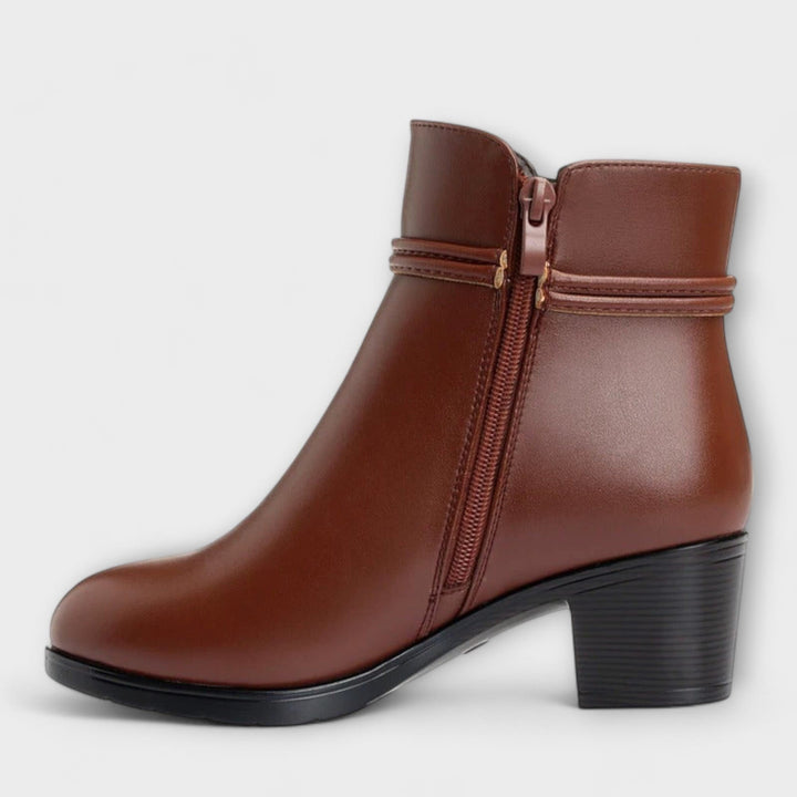 Gisela — Gefütterte Winterschuhe für Damen mit Absatz und Reissverschluss, Das Modehaus Luzern