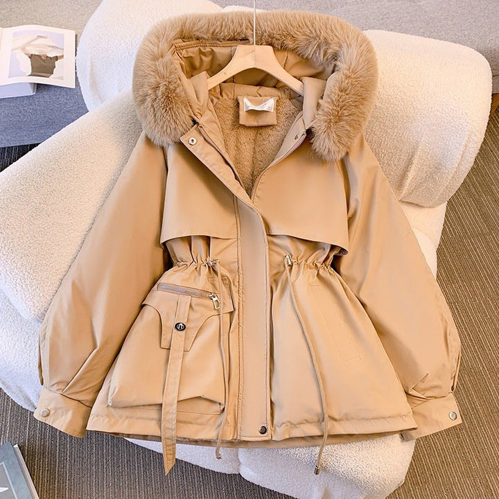 Giulia — Warme gefütterte Winterjacke für Damen mit Kapuze und Kordelzug, Das Modehaus Luzern