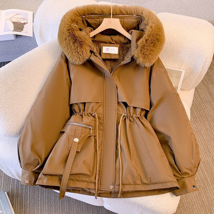 Giulia — Warme gefütterte Winterjacke für Damen mit Kapuze und Kordelzug, Das Modehaus Luzern