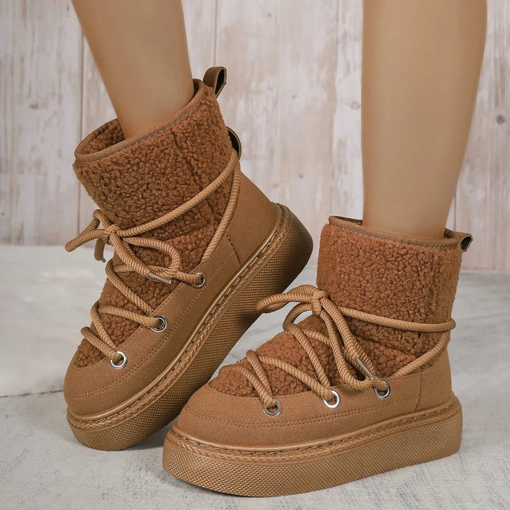 Helene — Warme Winterschuhe für Damen mit Plateau und grober Schnürung, Das Modehaus Luzern