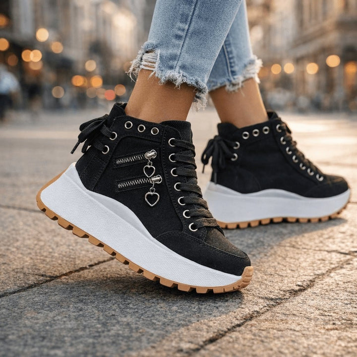 Ines — Bequeme High Top Sneakers für Damen mit Plateau in Jeansoptik, Das Modehaus Luzern