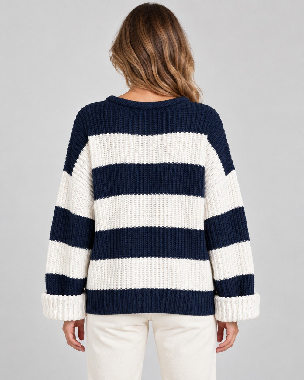 Irene — Lässiger Oversize Strickpullover für Damen mit Streifen, Das Modehaus Luzern