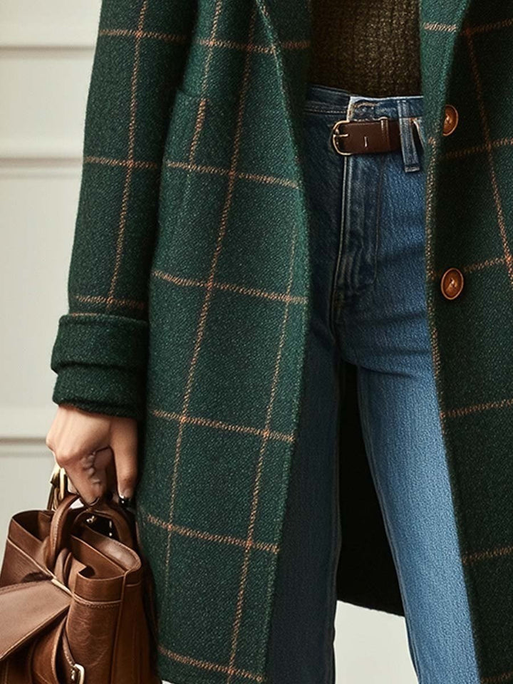 Iris — Karierter zweireihiger Wintermantel aus Wolle für Damen, Das Modehaus Luzern