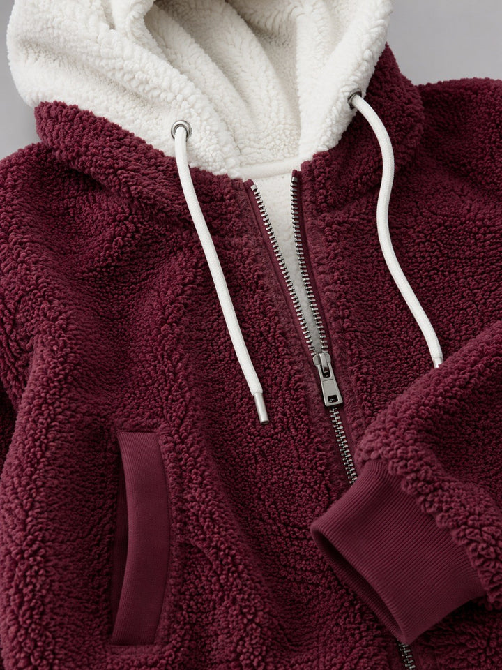 Isabelle — Warme Fleecejacke für Damen mit Kapuze und Teddyfutter, Das Modehaus Luzern