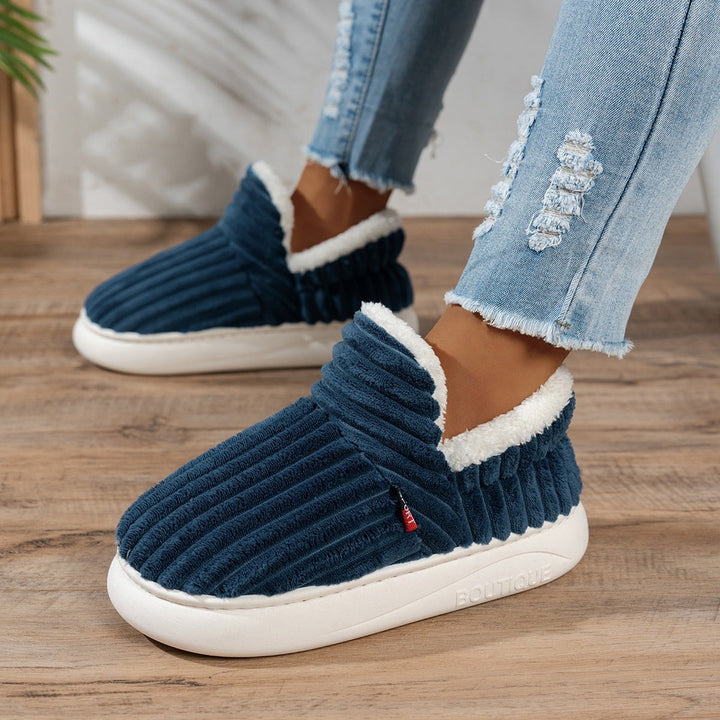 Jana — Warme Hausschuhe für Damen aus Cord mit Plüsch und fester Sohle, Das Modehaus Luzern