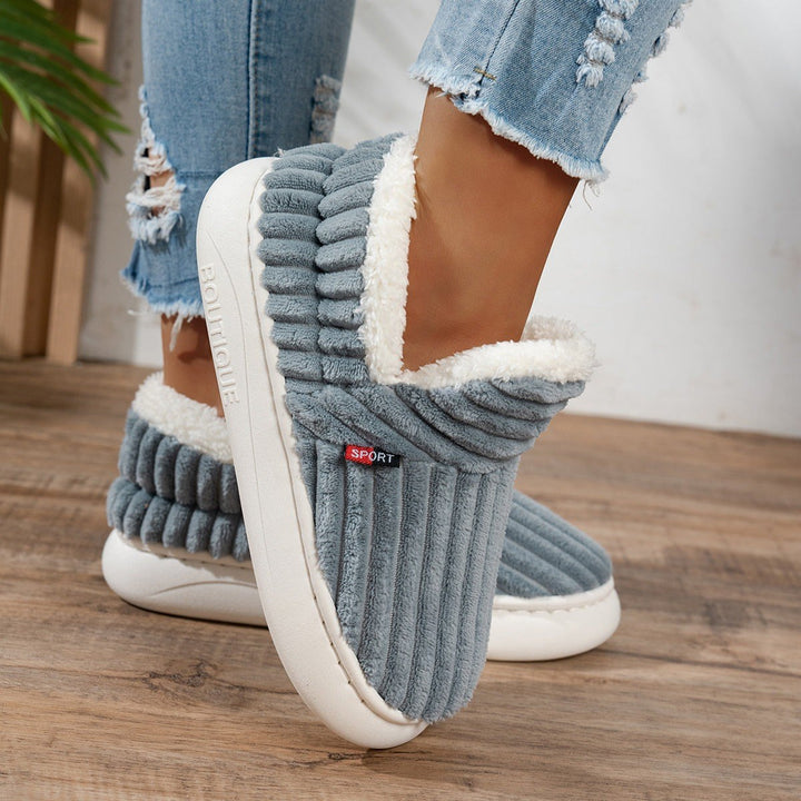 Jana — Warme Hausschuhe für Damen aus Cord mit Plüsch und fester Sohle, Das Modehaus Luzern