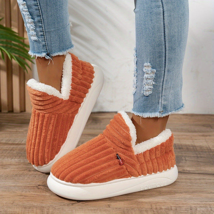 Jana — Warme Hausschuhe für Damen aus Cord mit Plüsch und fester Sohle, Das Modehaus Luzern