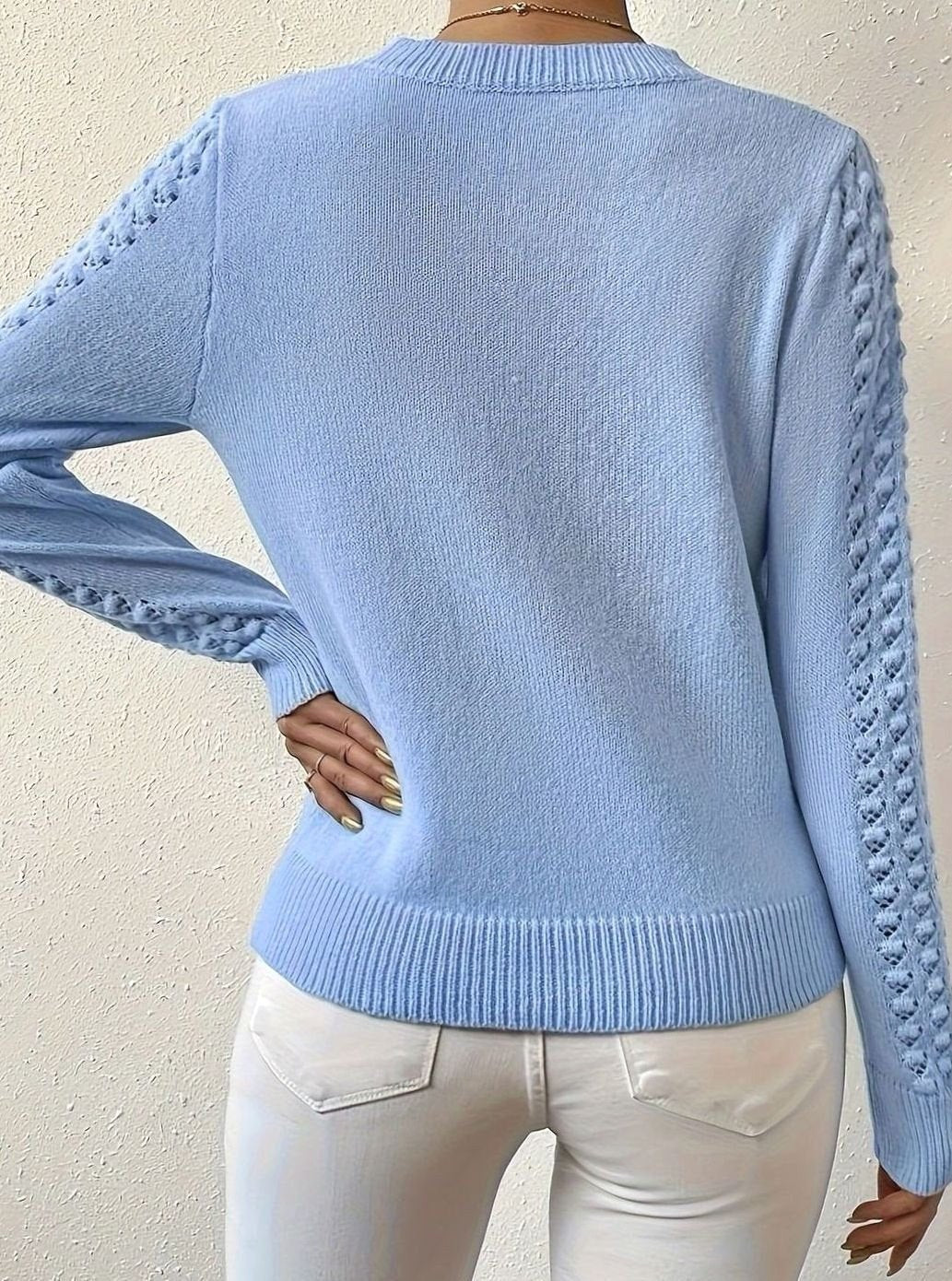 Katrin — Weicher schmaler Strickpullover für Damen mit Lochmuster, Das Modehaus Luzern