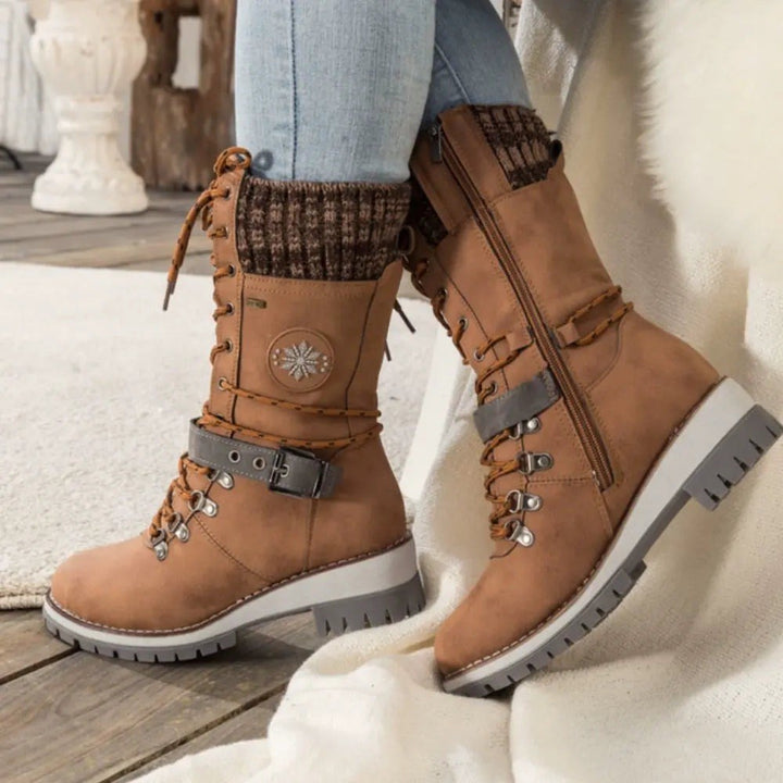 Ladina — Wadenhohe Winterschuhe für Damen mit Schnürung und Profilsohle, Das Modehaus Luzern