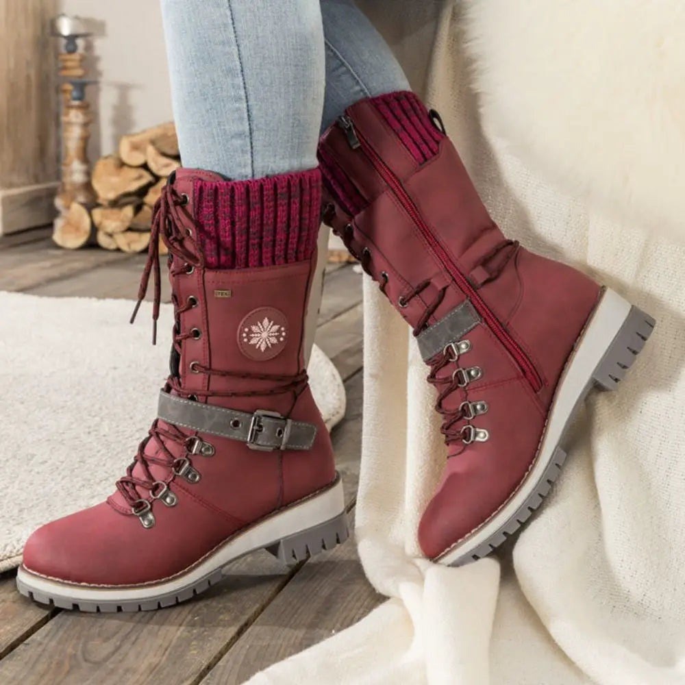 Ladina — Wadenhohe Winterschuhe für Damen mit Schnürung und Profilsohle, Das Modehaus Luzern