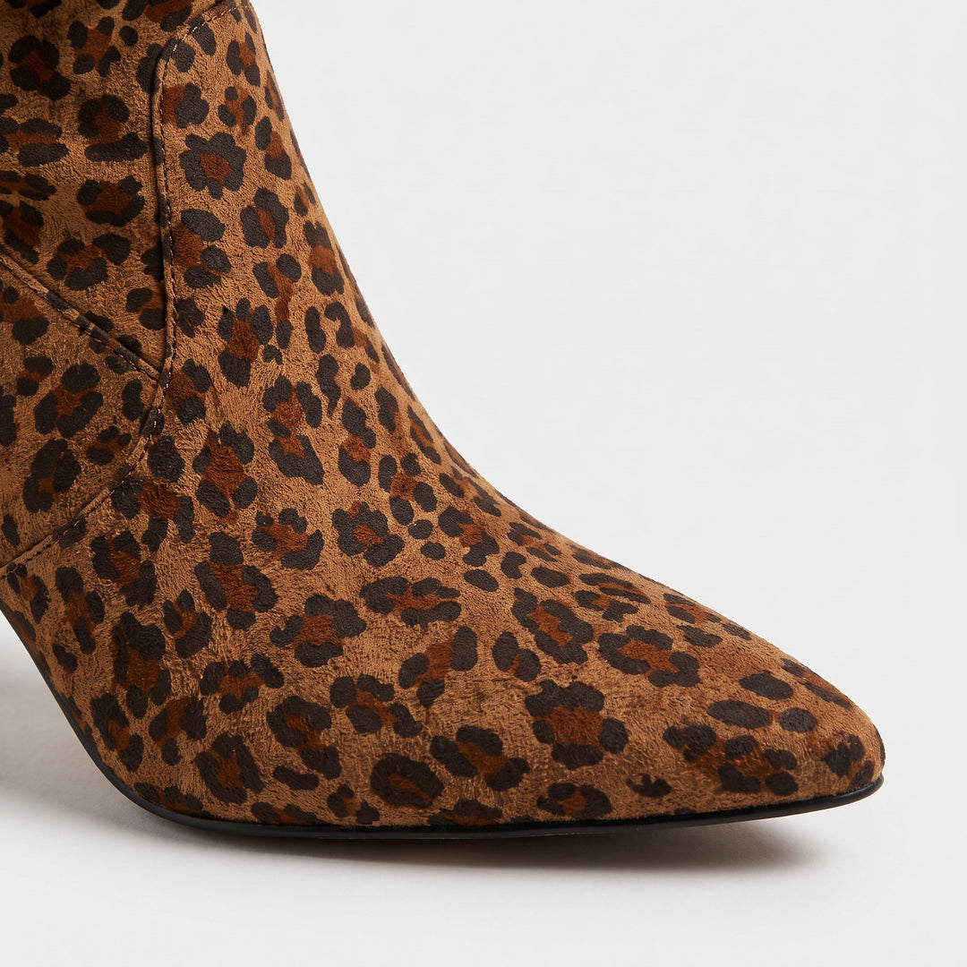 Tabea — Elegante spitze Stiefel für Damen mit hohem Absatz, Das Modehaus Luzern
