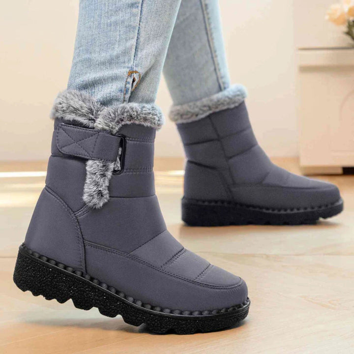 Lena — Warme gefütterte Winterschuhe für Damen mit rutschfester Sohle, Das Modehaus Luzern