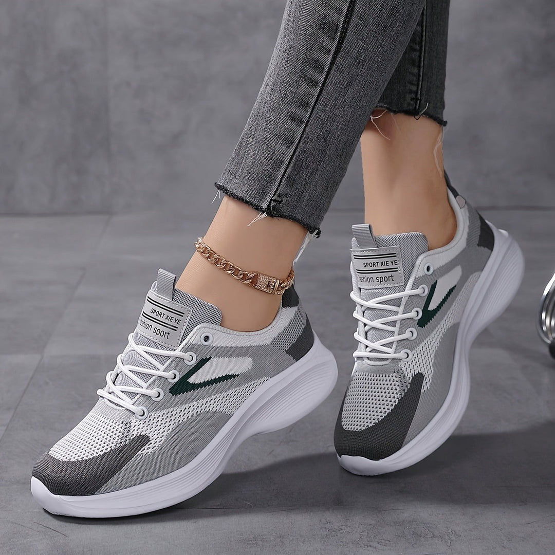 Lia — Leichte Sneakers für Damen mit Dämpfung in der Sohle für den Alltag, Das Modehaus Luzern