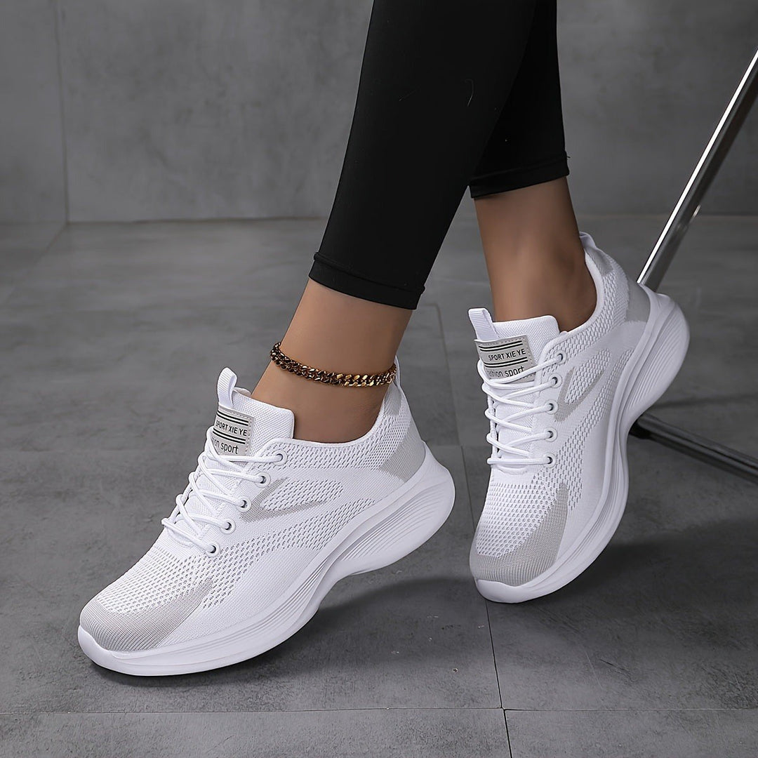 Lia — Leichte Sneakers für Damen mit Dämpfung in der Sohle für den Alltag, Das Modehaus Luzern