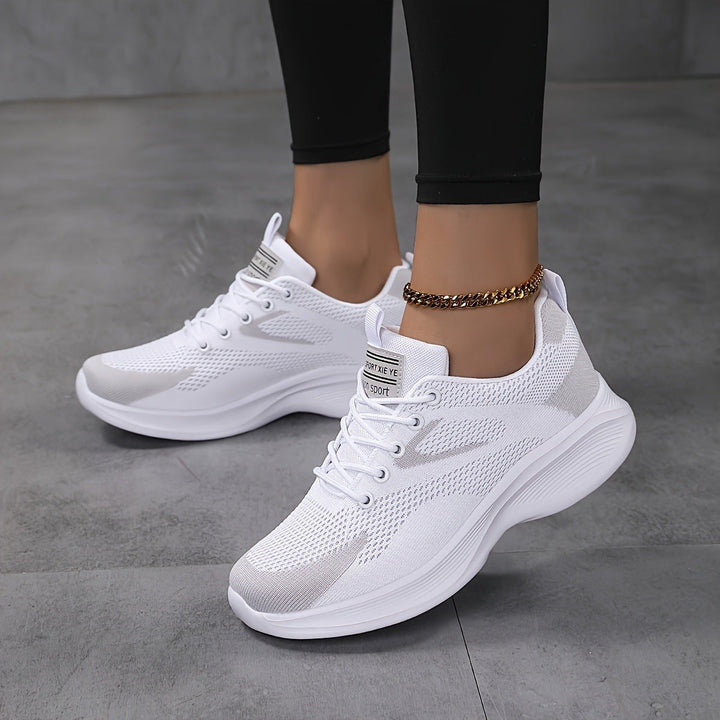 Lia — Leichte Sneakers für Damen mit Dämpfung in der Sohle für den Alltag, Das Modehaus Luzern
