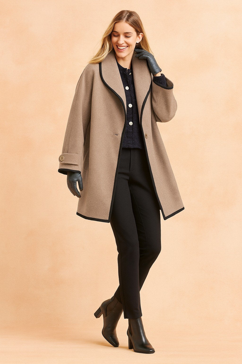 Lilian — Knielanger Wintermantel aus Wollmischung für Damen mit Knöpfen, Das Modehaus Luzern