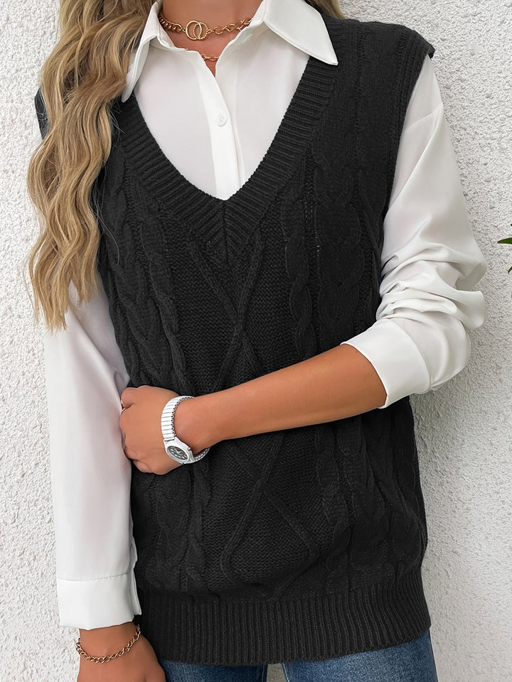 Lina — Warmer Pullunder für Damen aus Strick mit Zopfmuster, Das Modehaus Luzern