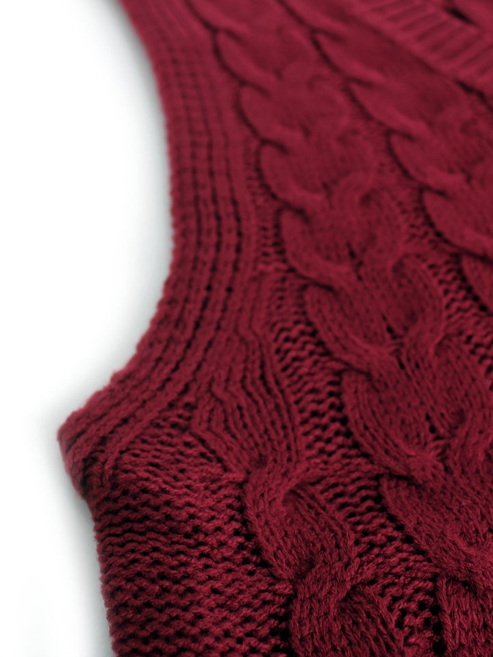 Lina — Warmer Pullunder für Damen aus Strick mit Zopfmuster, Das Modehaus Luzern