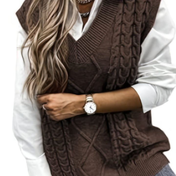 Lina — Warmer Pullunder für Damen aus Strick mit Zopfmuster, Das Modehaus Luzern