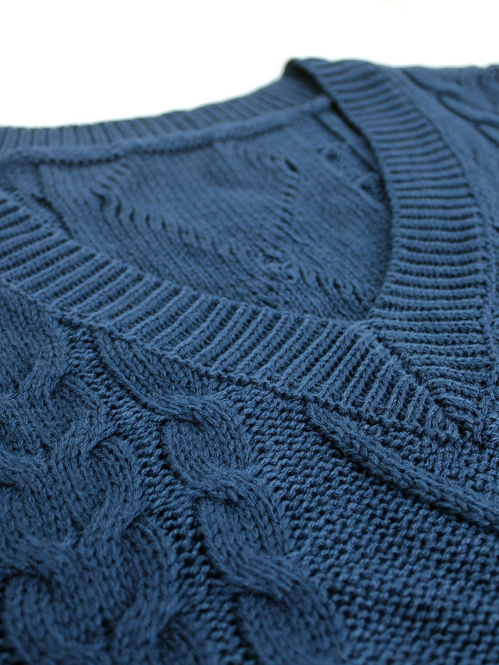 Lina — Warmer Pullunder für Damen aus Strick mit Zopfmuster, Das Modehaus Luzern