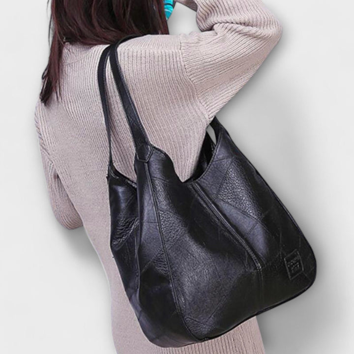 Lotte — Weiche schlichte Hobo Umhängetasche für Damen für die Schulter, Das Modehaus Luzern