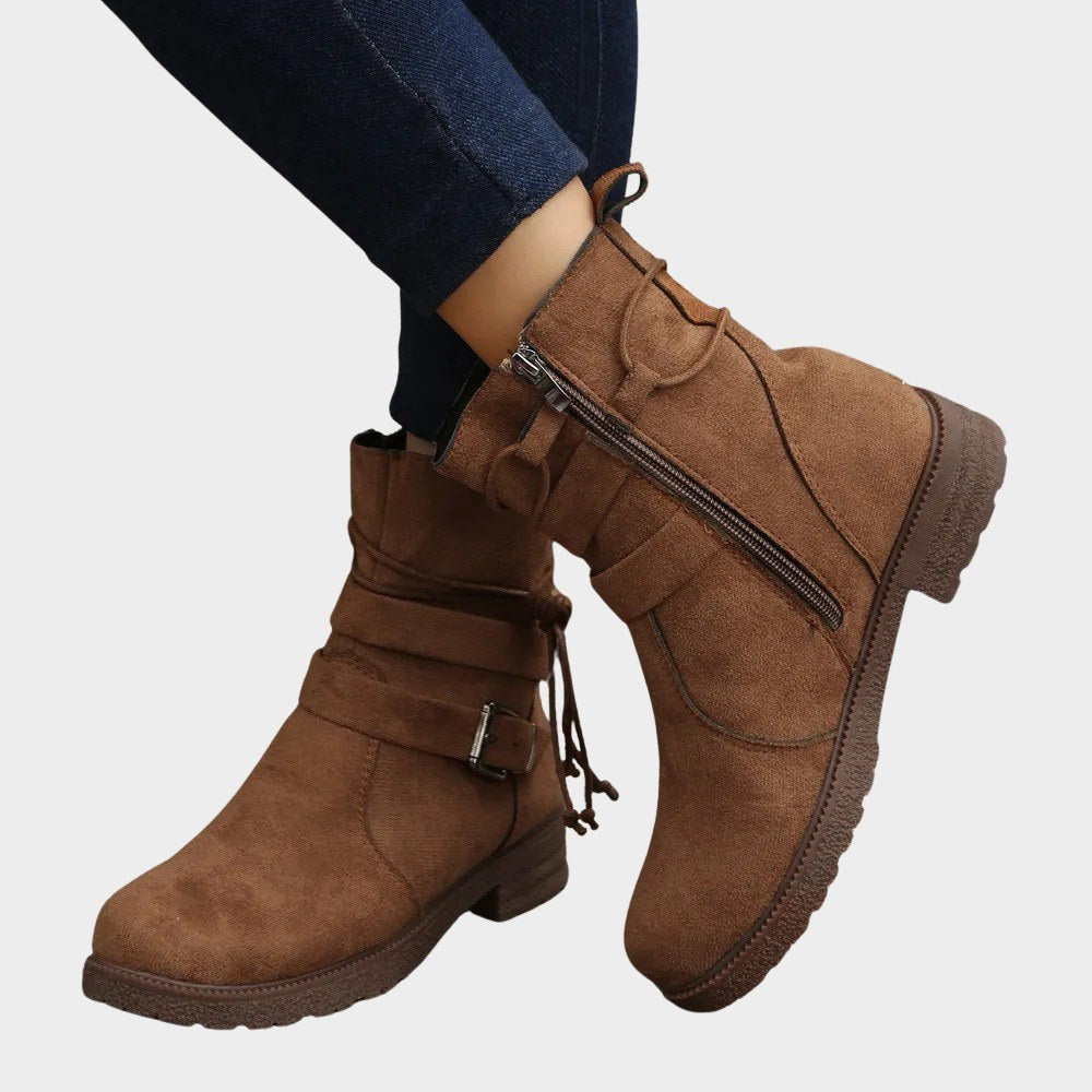 Lydia — Bequeme flache Stiefeletten für Damen mit Reissverschluss, Das Modehaus Luzern