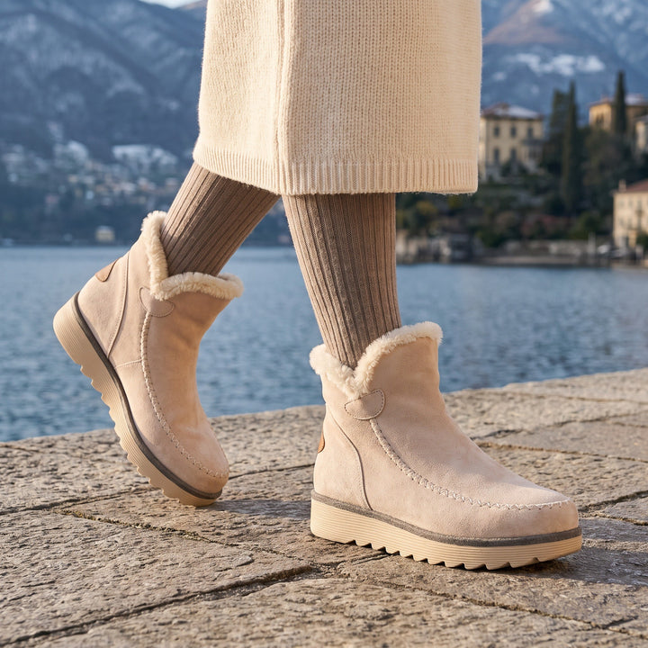 Marie — Knöchelhohe Winterschuhe für Damen mit Fleecefutter und Profilsohle, Das Modehaus Luzern