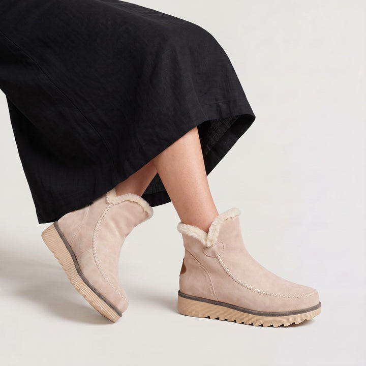 Marie — Knöchelhohe Winterschuhe für Damen mit Fleecefutter und Profilsohle, Das Modehaus Luzern