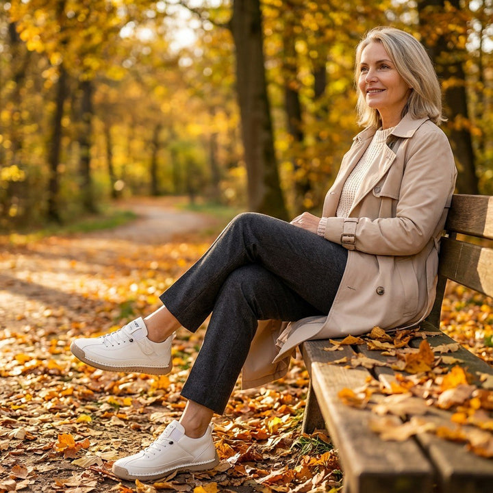 Marina — Bequeme breite Sneakers für Damen mit elastischer Schnürung, Das Modehaus Luzern