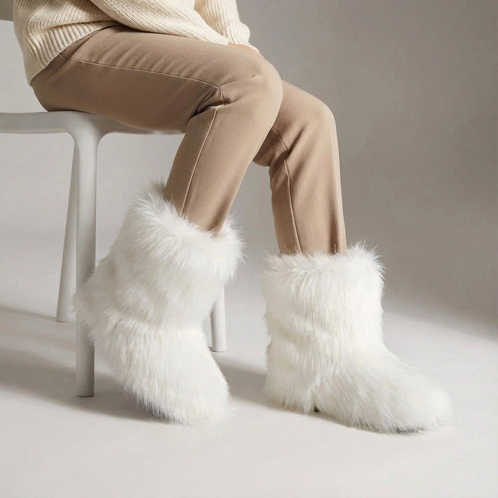 Melanie — Warme flauschige Winterschuhe für Damen aus Kunstfell mit Futter, Das Modehaus Luzern